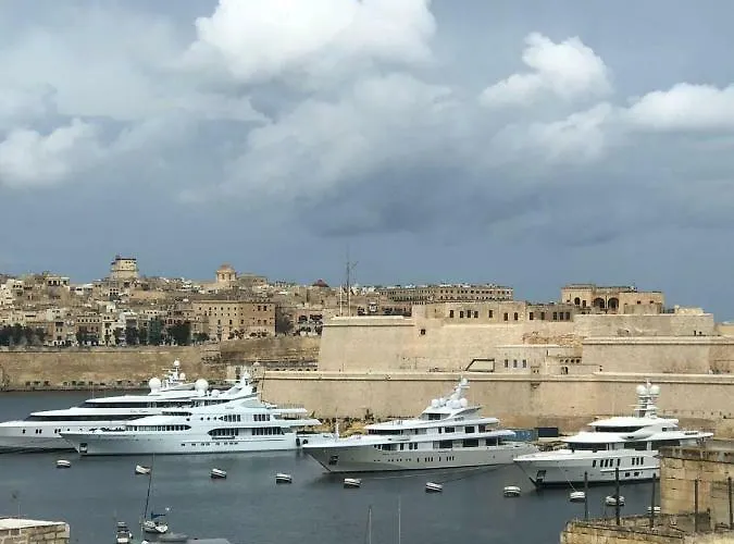 アパート Victoria Flats